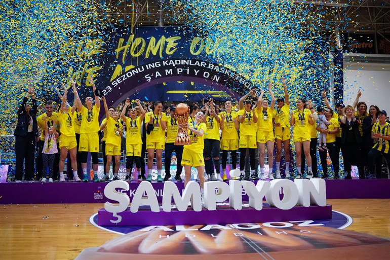 Emma Meesseman, Fenerbahçede kalacak mı Geleceğine ilişkin gelen soruyu yanıtladı