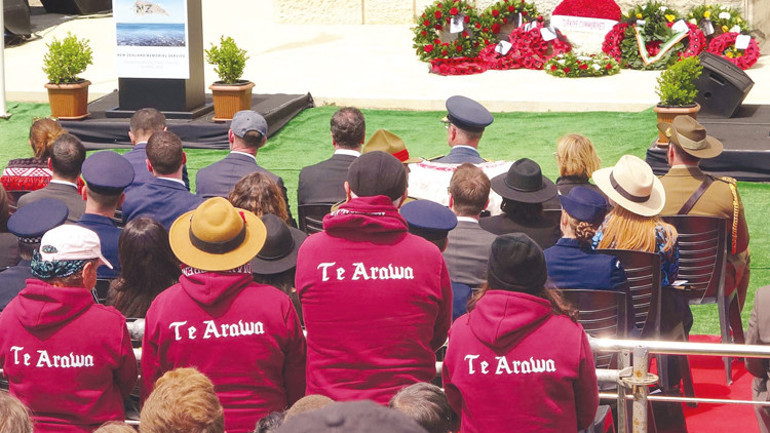 Anzak torunlarından şafakta ataya vefa