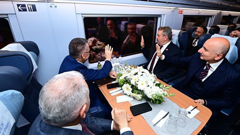 Ankara-Sivas Hızlı Tren Hattı açılıyor... Bakan Karaismailoğlu: Bu yatırımlar sayesinde Türkiye’nin önü açıldı