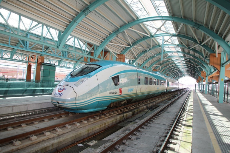 Ankara-Sivas Hızlı Tren Hattı açılıyor... Bakan Karaismailoğlu: Bu yatırımlar sayesinde Türkiye’nin önü açıldı