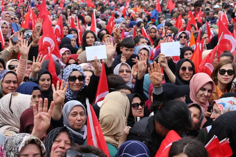 Ankara-Sivas Hızlı Tren Hattı açılıyor... Bakan Karaismailoğlu: Bu yatırımlar sayesinde Türkiye’nin önü açıldı