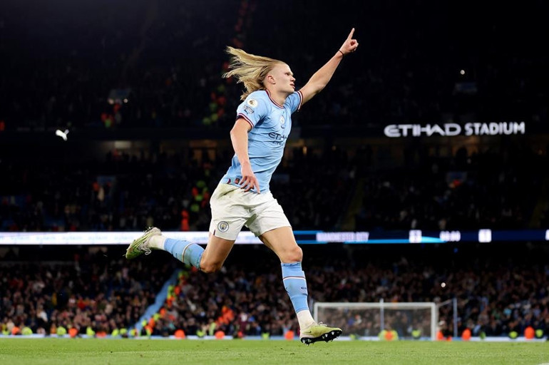 Manchester City - Arsenal maçına Haaland ve De Bruyne damga vurdu Biri Mohamed Salahı diğeri David Beckhamı geride bıraktı