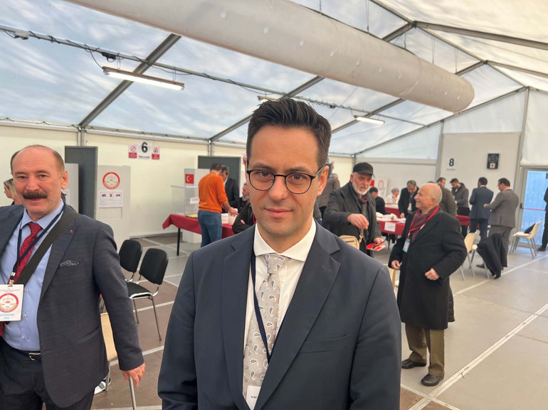 Demokratik Almanya’dan şaşırtan karar