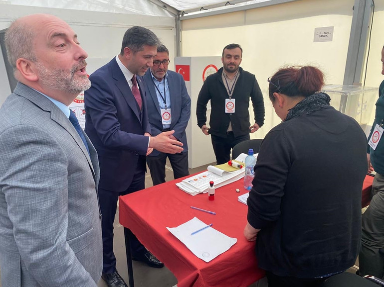 Demokratik Almanya’dan şaşırtan karar