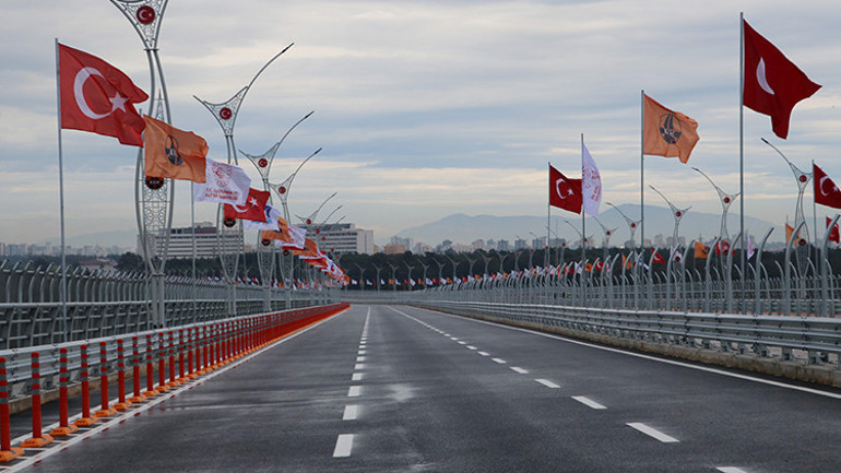 Bakan Karaismailoğlu: Adana 15 Temmuz Şehitler Köprüsü yılda 286 milyon TL tasarruf sağlayacak