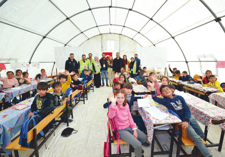 Depremden etkilenen 10 ilde sınıfta kalma yok