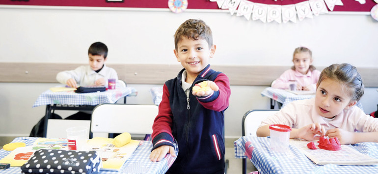 Depremden etkilenen 10 ilde sınıfta kalma yok