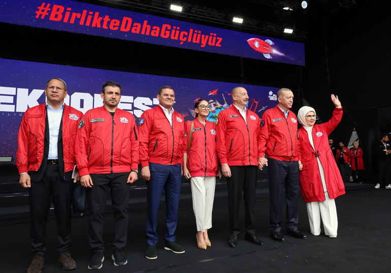 Cumhurbaşkanı Erdoğan ve Aliyev TEKNOFESTte... Erdoğan: TEKNOFEST kendi alanında bir markaya dönüştü