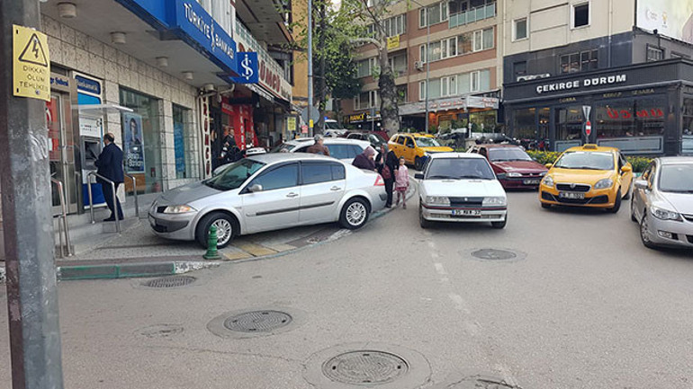 Ücretsiz otopark yine geri geldi