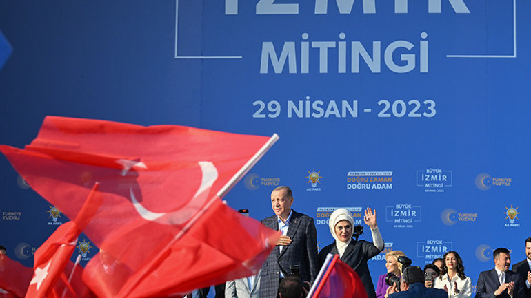 Cumhurbaşkanı Erdoğandan muhalefete tepki: Bu öyle bir masa ki, 7 ayağı birbirine dolaştı