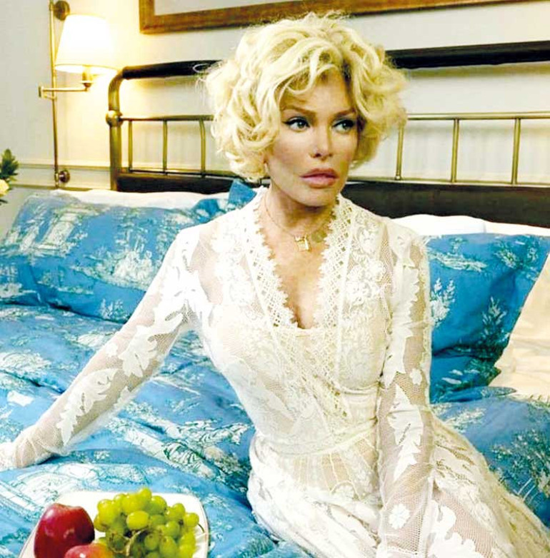 Hadise mi o Şaşırtan benzerlik