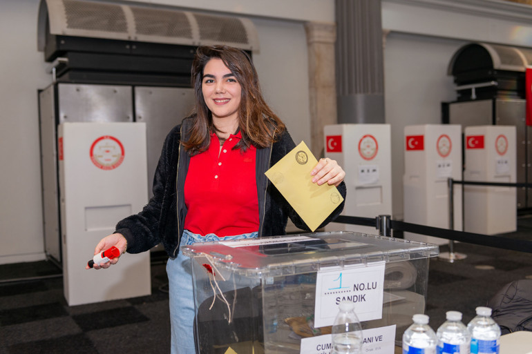 ‘Vatandaşlarımızı oy kullanmaya bekliyoruz’