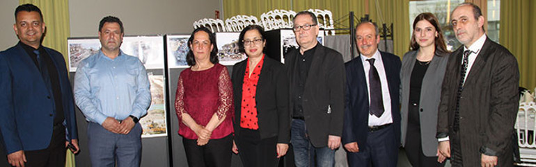 Antakyalılar depremzedeler için bir araya geldi