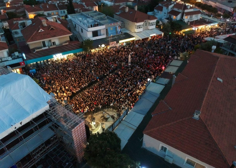 12nci Alaçatı Ot Festivaline rekor katılım