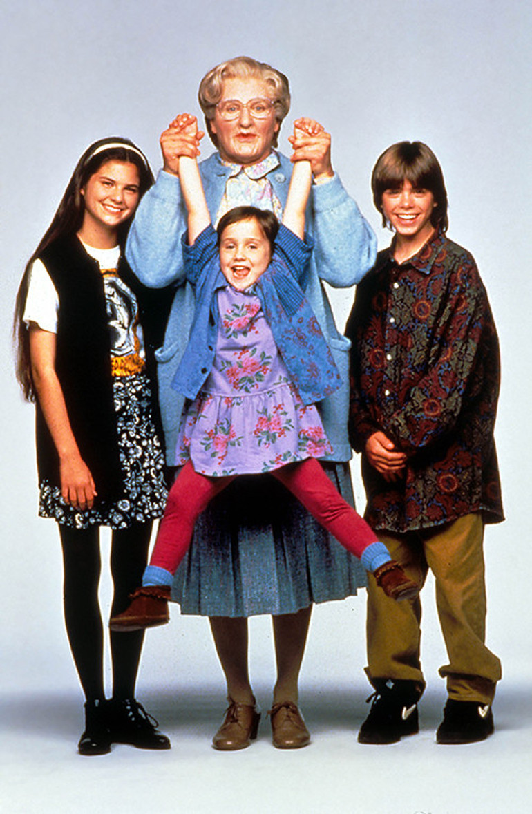 Üzerinde bornoz vardı, bana soyunmamı söyledi: Tacize direndiğim için beni kovdular