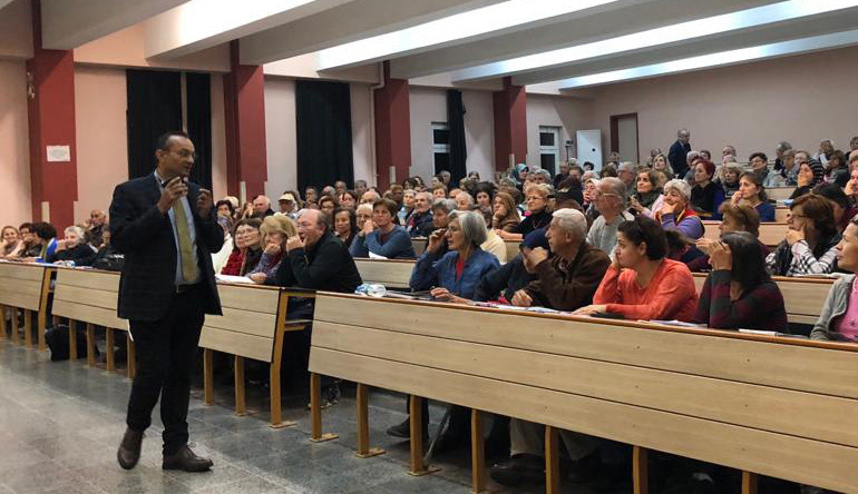 60 yaş üstü stajyerler iş başında