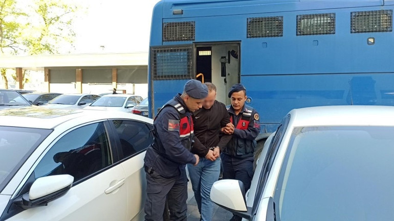 Cinsel istismarda bulunduğu çocukları ‘Birine söylersen tekrar yaparım’ diyerek tehdit etmiş