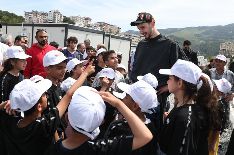 TBF Başkanı Hidayet Türkoğlu ve basketbol dünyasının önemli isimleri Hatay Belen’de