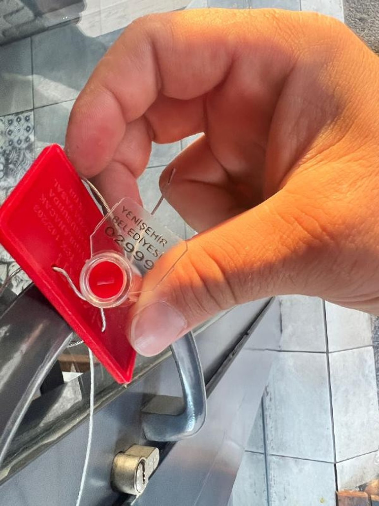 Fare görülen fırın mühürlendi, tüm ürünler imha edildi