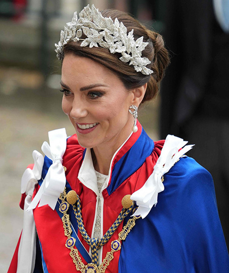 Bir ömür boyu bu anı beklemişti: Aşkına kavuştuğu gibi tacına da kavuştu