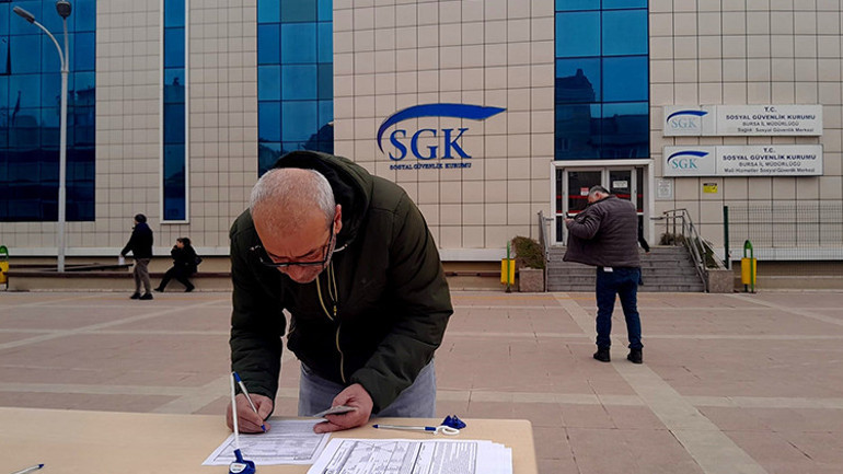 Sosyal Güvenlik Kurumundan EYTlilerle ilgili açıklama... Ramazan Bayramı ikramiyelerinin tarihi netleşti