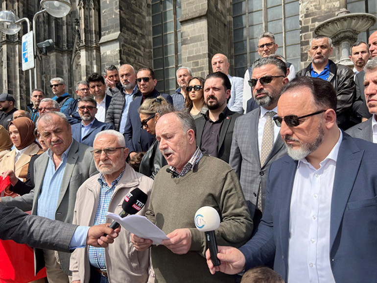 Ayrıştıran anıtı o köprüden kaldırın