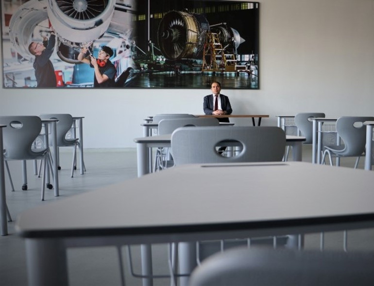 Türkiyenin ilk havacılık ve uzay lisesi Ankarada açıldı
