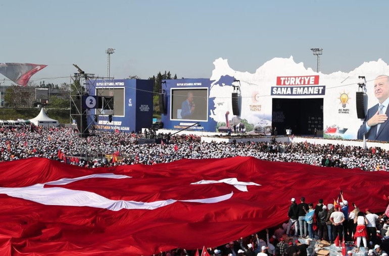 Çevre, Şehircilik ve İklim Değişikliği Bakanı Murat Kurum: Yatırımların arkasında tefeciler değil, sizin emekleriniz var