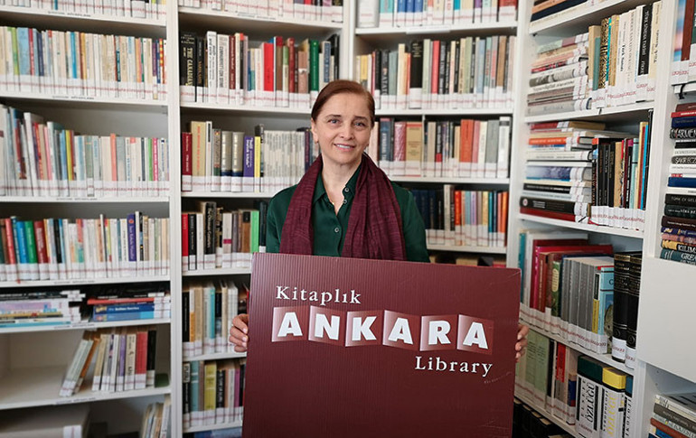 Anayurttan uzakta bir ana kucağı