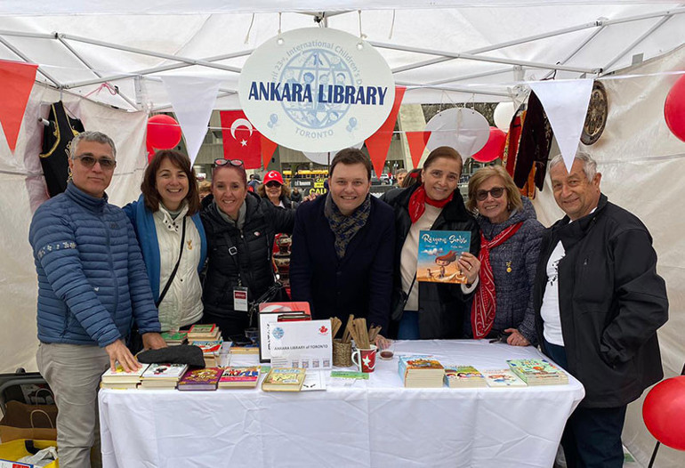 Anayurttan uzakta bir ana kucağı