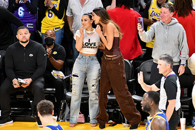 Uzun süredir aşkta yüzü gülmemişti… Kim Kardashian: Gönlünden geçen erkeği tişörtüne yazdırdı