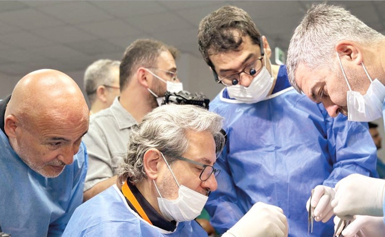 Plastik cerrahlar İzmir’de buluştu