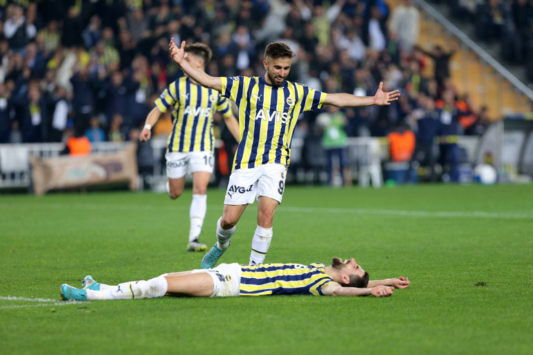 Fenerbahçede Enner Valencia, Alexin rekoruna ortak oldu