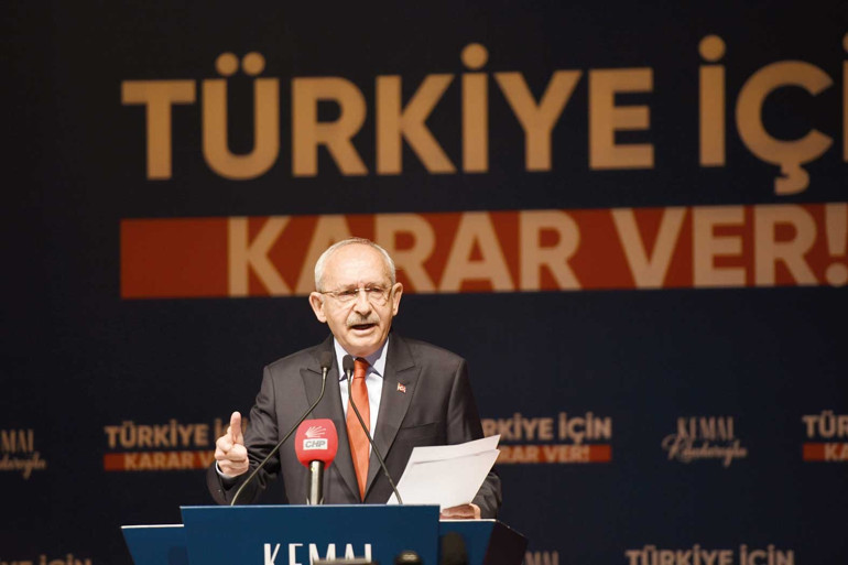 Yüzde 49.5 almış adamı yüzde 50 alamadı diye başarısız bulmak