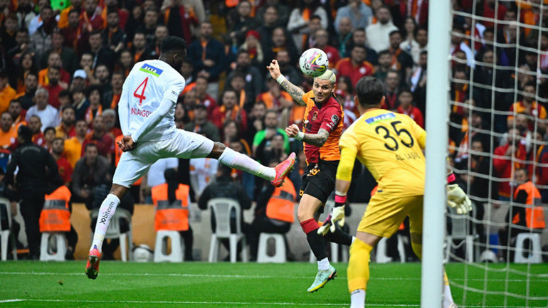 Galatasaray-Sivasspor maçında Mauro Icardi damgası Tam 23 yıl sonra başardı, seriyi sürdürdü