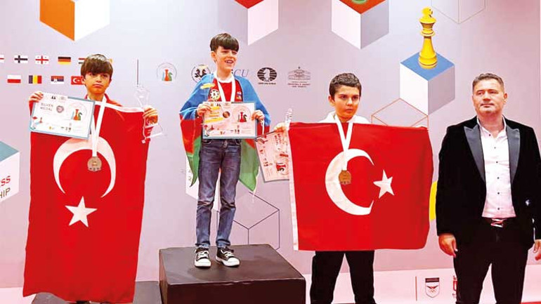 Santrançta genç milliler Avrupa’yı ‘şah mat’ etti