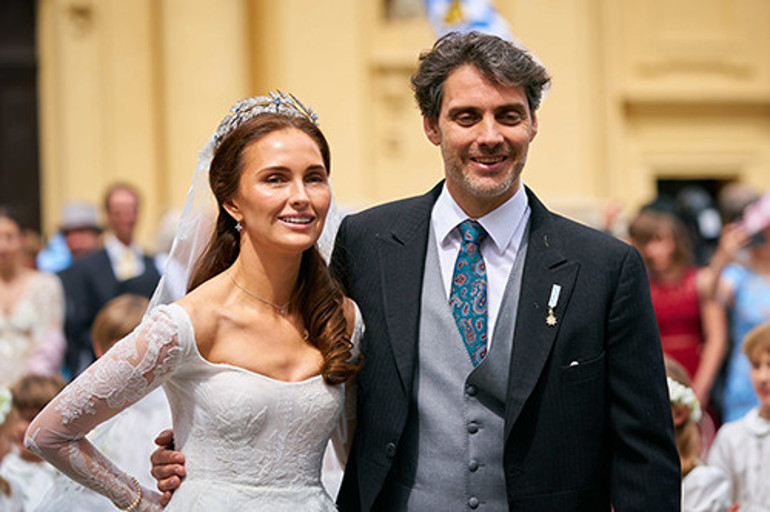 Kimse bu kadar heyecanlanmasını beklemiyordu: Gelin, nikahın ortasında bayıldı