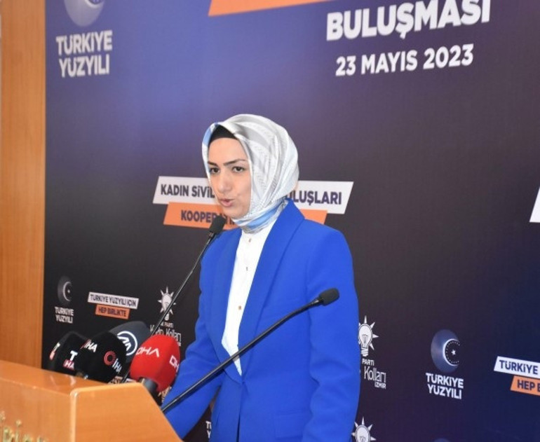 Bakan Kasapoğlu: Kadının rolünü, misyonunu birlikte güçlendireceğiz