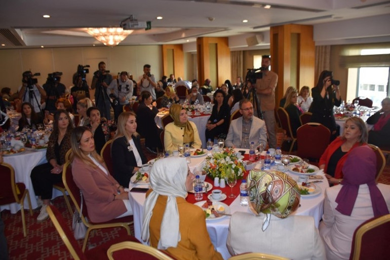 Bakan Kasapoğlu: Kadının rolünü, misyonunu birlikte güçlendireceğiz