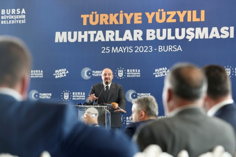Bakan Varank: Senin ve milletvekillerinin Togg ile ilgili neler söylediğini hatırlıyoruz