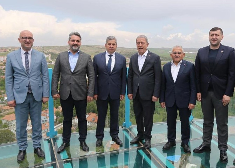 Bakan Akar: Gabar’da şimdi terör konuşulmuyor, petrol konuşuluyor