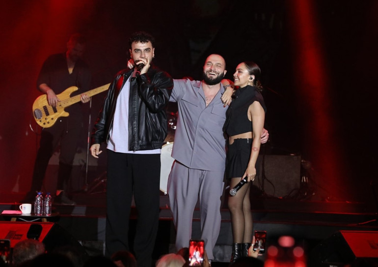 Berkay, açıkhava açılışını Kuruçeşmede yaptı