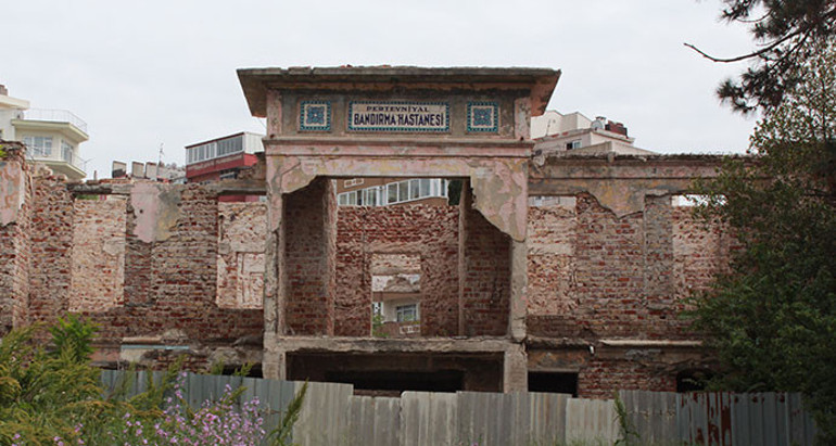 Bandırma’da tarihi yapılar nekadar korunuyor