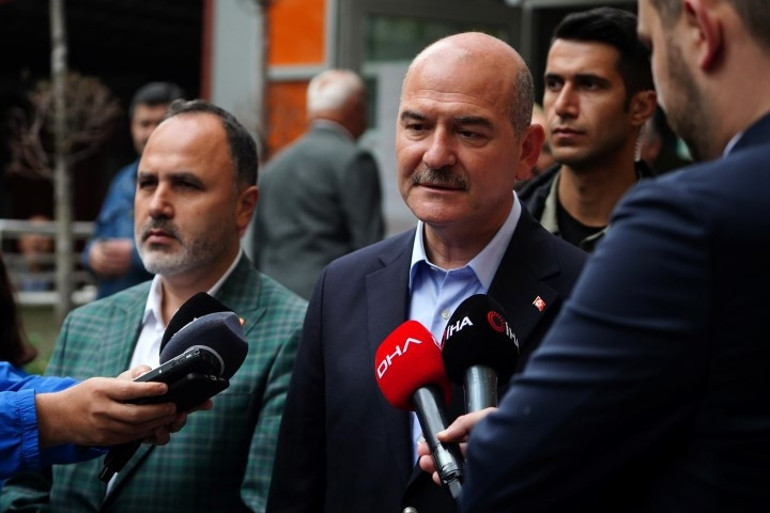 Bakan Soylu: Kimlik kartı ihtiyacı için nüfus müdürlüklerimiz açık