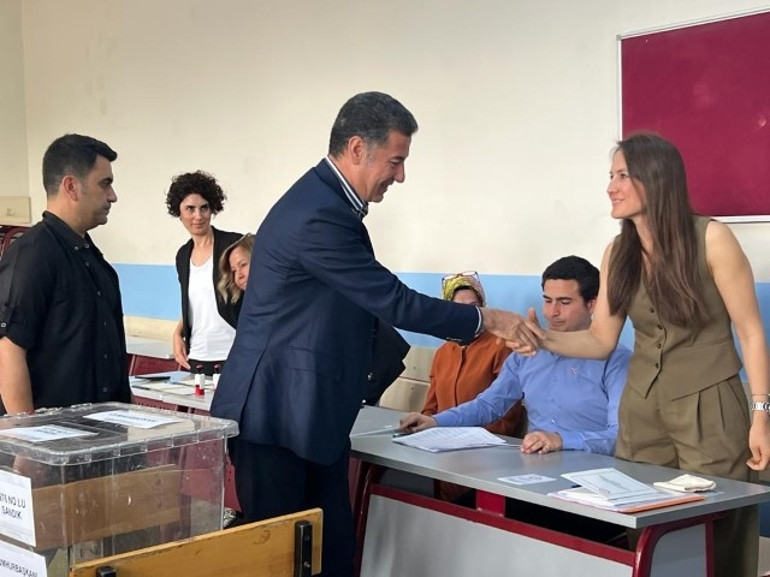 Sinan Oğan: Seçimin istikrar getireceğini ümit ediyorum