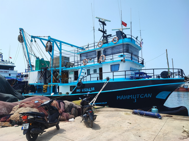 Türk balıkçı teknesine Suriye rejimi tarafından ateş açılmıştı Dehşet anlarını anlattı...