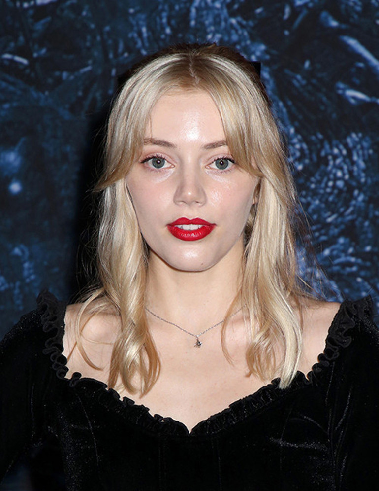 Yönetmen karşısında durup İç çamaşırını görmek istiyorum deyince bir daha sete gitmedi