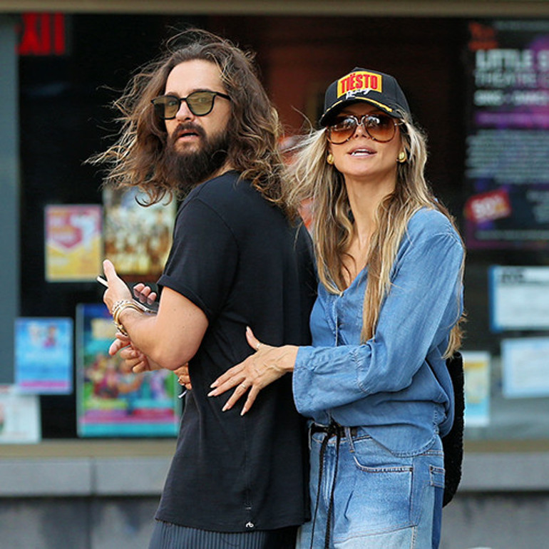 Yarı çıplak paylaşımları eleştiri yağmuruna tutuldu: Kocası yeteri kadar ilgi göstermiyor mu ki