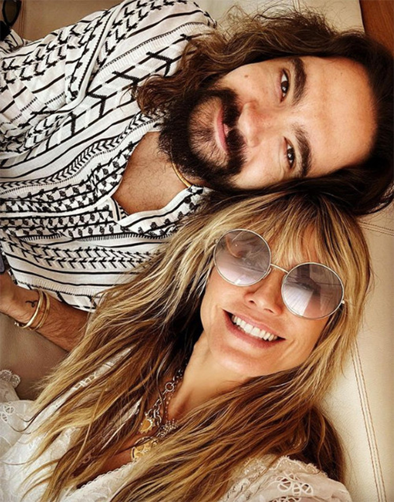 Yarı çıplak paylaşımları eleştiri yağmuruna tutuldu: Kocası yeteri kadar ilgi göstermiyor mu ki