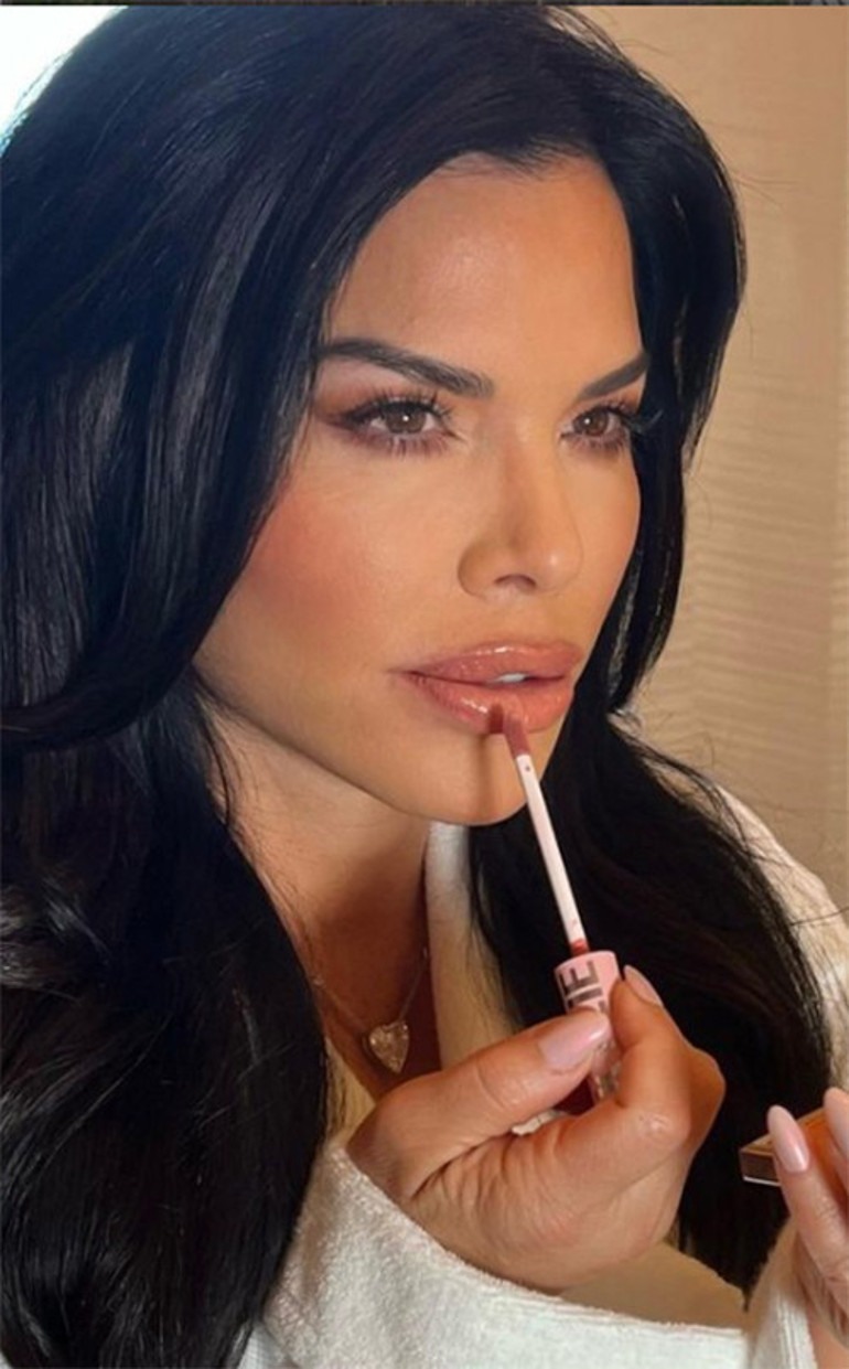 Ünlü çift evlilik anlaşması yapacak: Seni seviyorum ama servetimden daha fazla değil